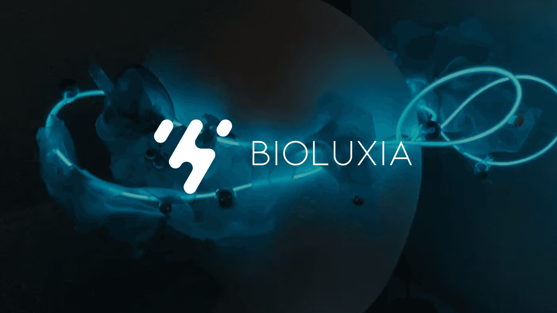 Bioluxia wearable design